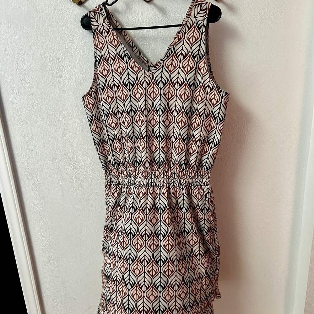 Kavu Leaf Patterned Midi Dress in Black and Brown